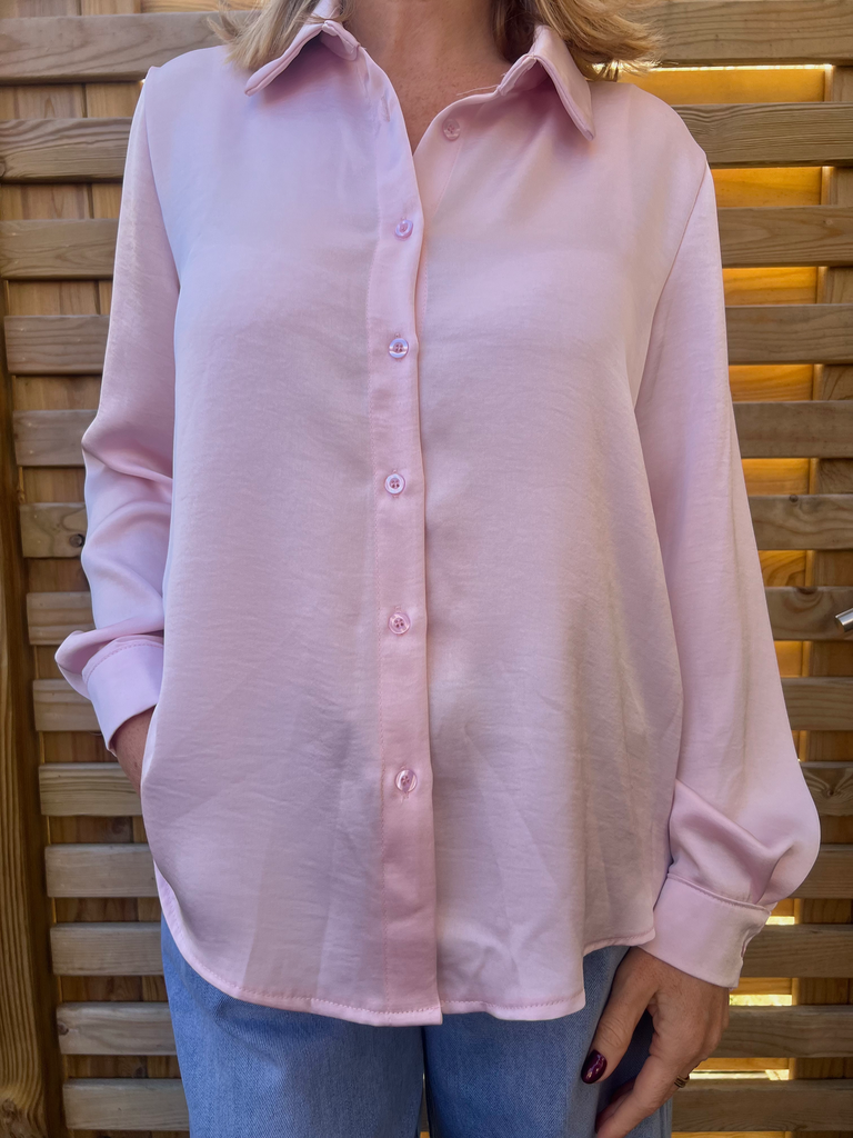 Chemisier satiné rose dentelle "Just Woman"