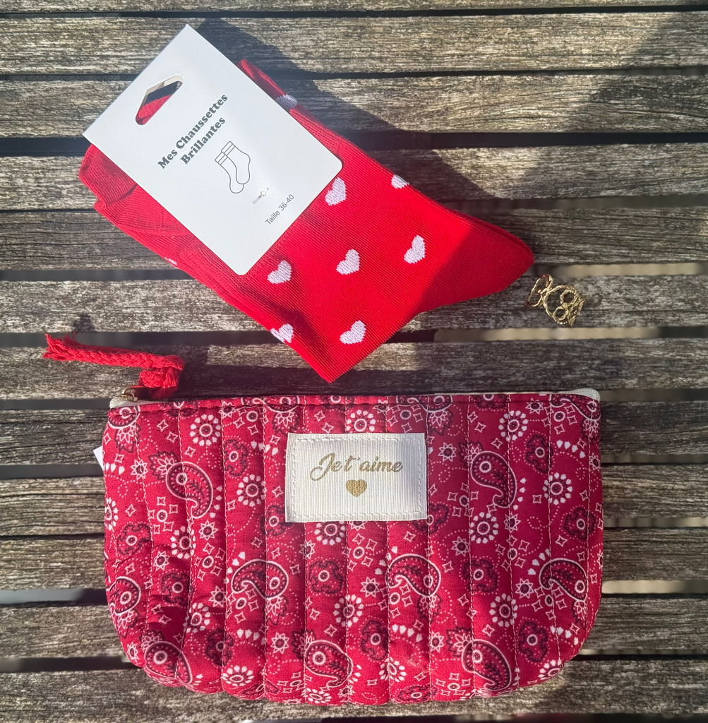 Trousse "Je t'aime" & chaussette & bague
