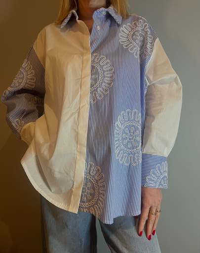Chemisier oversize blanc & bleu Terra di Siena