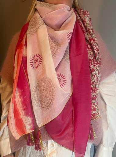Foulard rose 